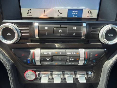 Used 2018 Ford Mustang Premium RWD image 36