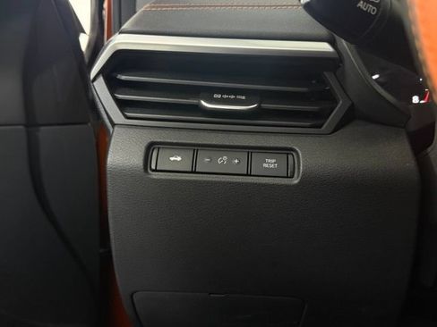Used 2022 Nissan Altima 2.5 SR AWD/4WD image 27