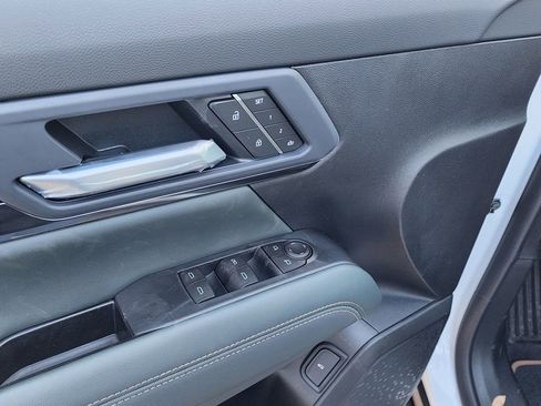 New 2026 GMC Terrain AT4 w/ Convenience Package III image 14