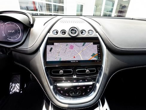 Used 2021 Aston Martin DBX AWD/4WD image 26