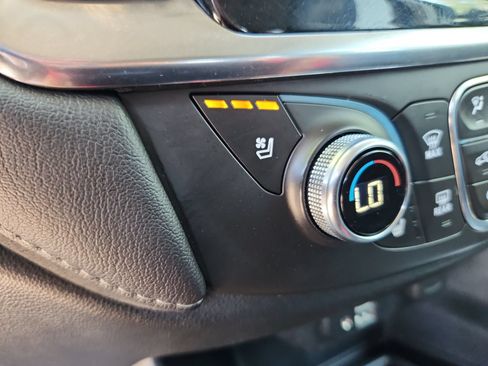 Used 2021 Chevrolet Traverse High Country AWD/4WD image 23