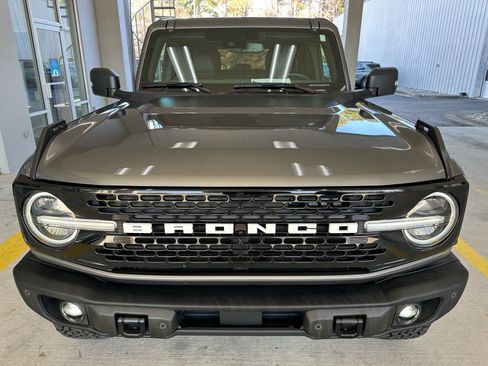 Certified 2025 Ford Bronco Badlands image 9