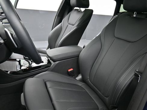 Used 2025 BMW X4 xDrive30i w/ Premium Package image 10