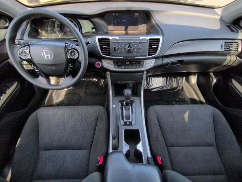 Used 2015 Honda Accord Hybrid Sedan image 16