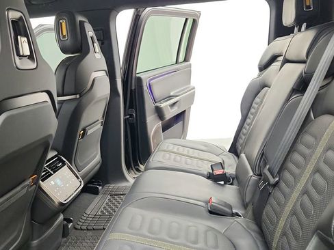 Used 2025 Rivian R1S Adventure image 37