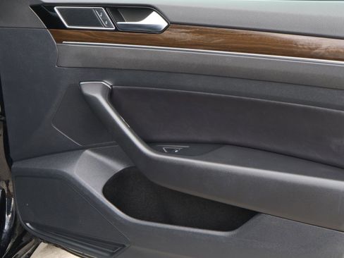 Used 2019 Volkswagen Arteon SEL image 16