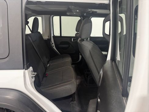 Used 2025 Jeep Wrangler Unlimited Sport AWD/4WD image 24