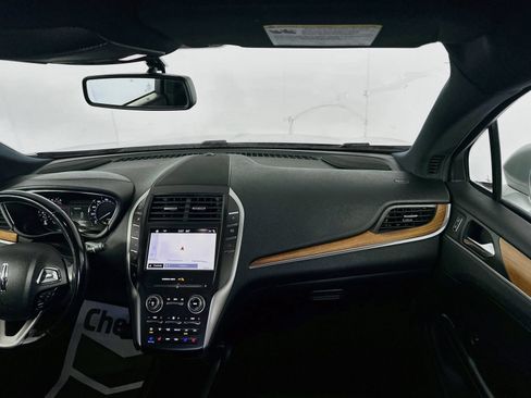 Used 2019 Lincoln MKC Reserve FWD image 25