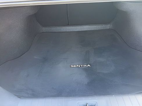 Used 2024 Nissan Sentra S FWD image 14