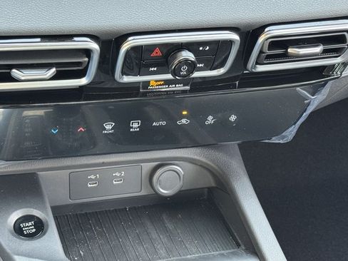 New 2026 Nissan Sentra SV w/ Floor Mat Package FWD image 9