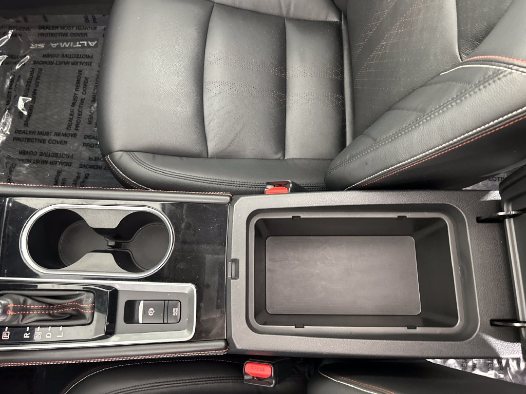 Used 2023 Nissan Altima 2.0 SR FWD image 16