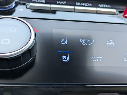 Certified 2024 Hyundai Santa Fe Limited FWD image 23