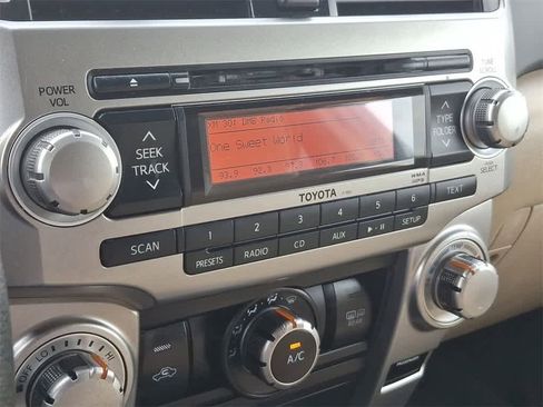 Used 2013 Toyota 4Runner SR5 image 20