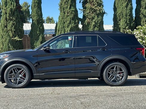 New 2026 Ford Explorer ST AWD/4WD image 7