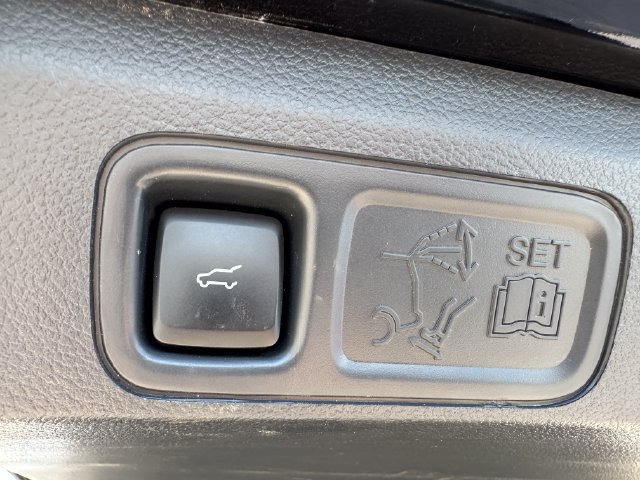 Used 2022 Lincoln Navigator Reserve w/ Equipment Group 201A AWD/4WD image 15