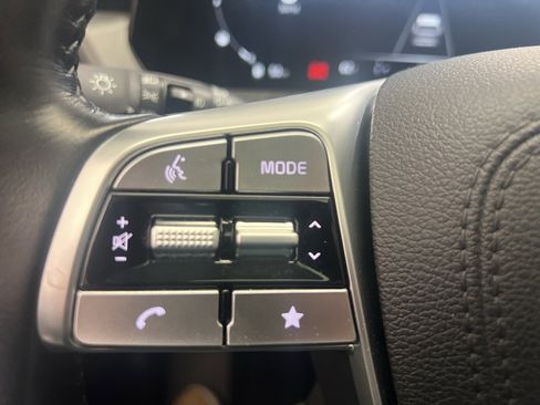 Used 2023 Kia Telluride SX image 18