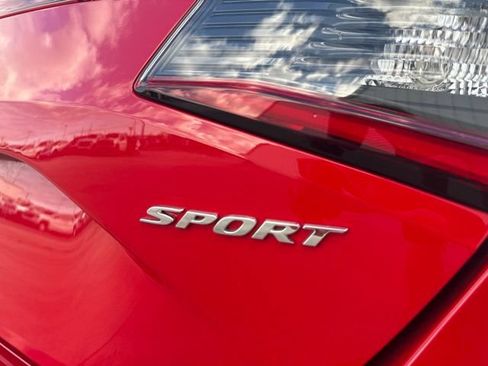 Used 2025 Honda Civic Sport image 10