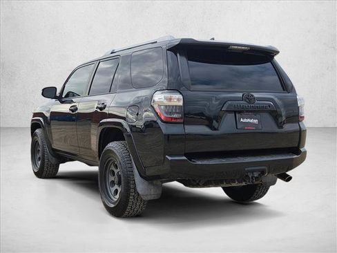 Used 2018 Toyota 4Runner SR5 Premium image 7