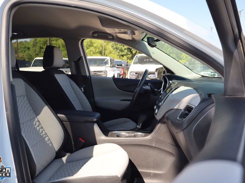 Used 2020 Chevrolet Equinox LT FWD image 29