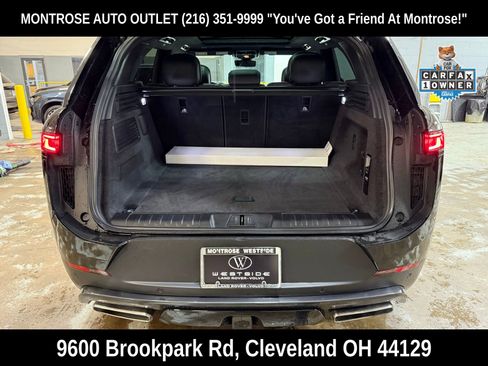 Used 2024 Land Rover Range Rover Sport SE AWD/4WD image 45