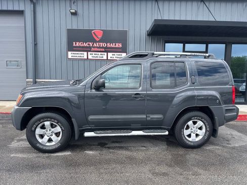 Used 2013 Nissan Xterra S w/ Value Package AWD/4WD image 2