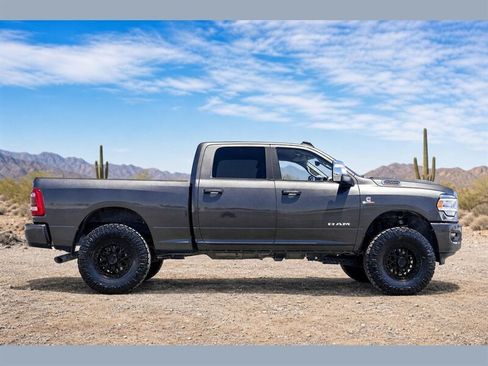 Used 2024 RAM 2500 Laramie w/ Safety Group AWD/4WD image 3