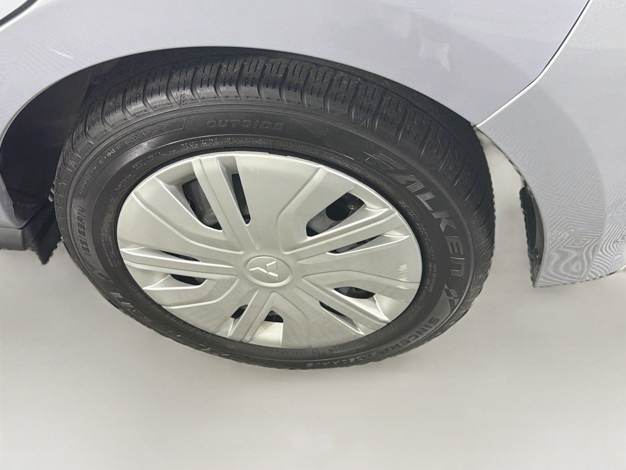 Used 2024 Mitsubishi Mirage ES FWD image 11
