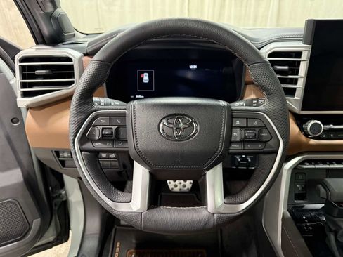 Used 2025 Toyota Sequoia 4WD image 11