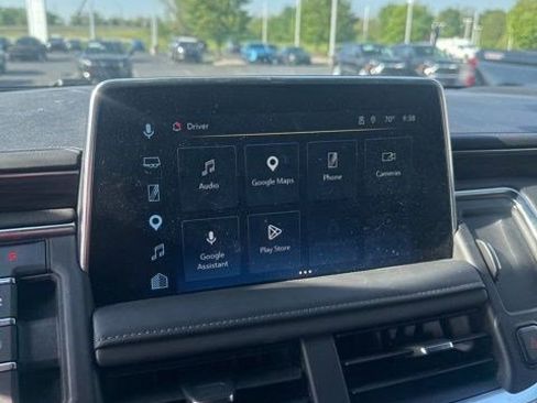 Used 2023 Chevrolet Suburban Z71 w/ Z71 Off-Road Package AWD/4WD image 6