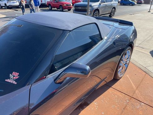 Used 2014 Chevrolet Corvette Stingray Convertible w/ 2LT Preferred Equipment Group RWD image 8