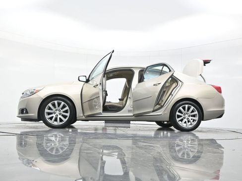 Used 2014 Chevrolet Malibu LT FWD image 55