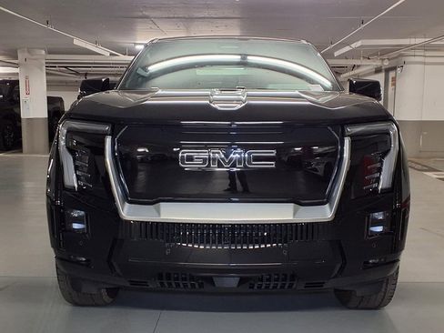 Used 2025 GMC Sierra EV Denali AWD/4WD image 2