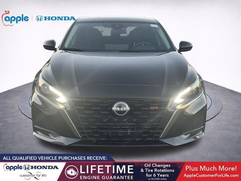 Used 2024 Nissan Altima 2.5 SR w/ SR Premium Package image 2