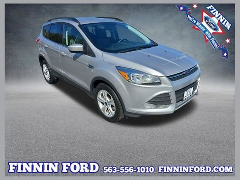 Used 2016 Ford Escape SE w/ Equipment Group 201A FWD image 1
