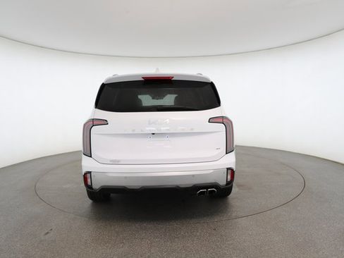 Used 2023 Kia Telluride EX w/ EX Captain's Chair Package image 14