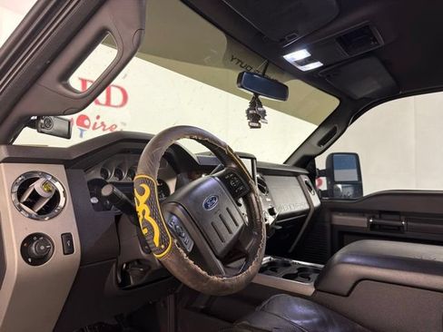Used 2013 Ford F250 Lariat w/ Lariat Interior Pkg AWD/4WD image 12
