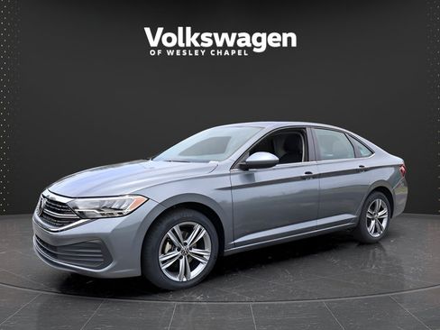 Certified 2024 Volkswagen Jetta SE FWD image 4