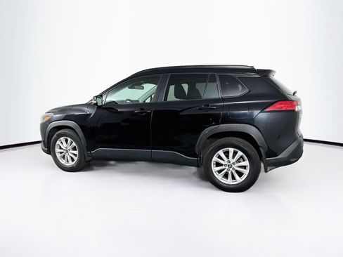 Used 2023 Toyota Corolla Cross LE w/ Moonroof Package AWD/4WD image 8