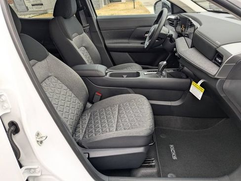 New 2026 Nissan Kicks SV w/ Cold Weather Package FWD image 31