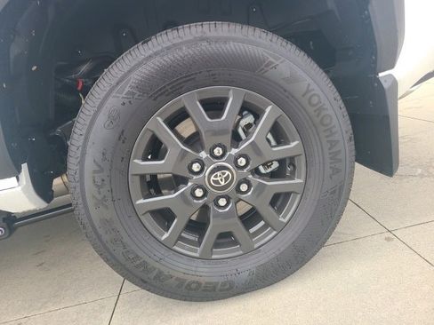 Used 2025 Toyota 4Runner SR5 image 11