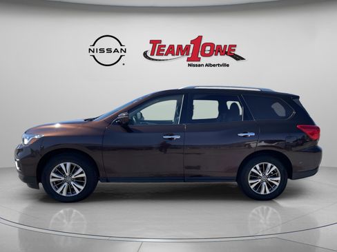 Used 2019 Nissan Pathfinder SL image 10