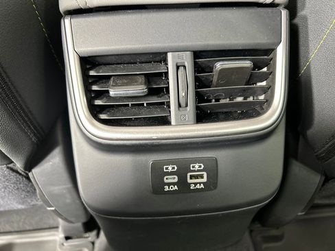 Used 2025 Subaru Outback Onyx Edition AWD/4WD image 18