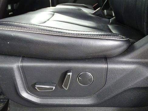 Used 2018 Ford F150 Lariat image 18