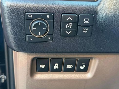 Used 2021 Lexus GX 460 Luxury w/ Sport Design Package image 38