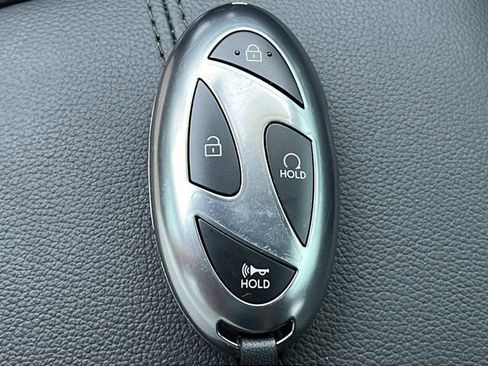 Certified 2025 Hyundai Santa Cruz Limited AWD/4WD image 37