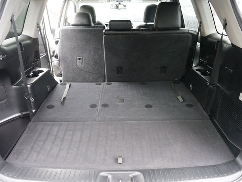 Used 2015 Toyota Highlander XLE image 14