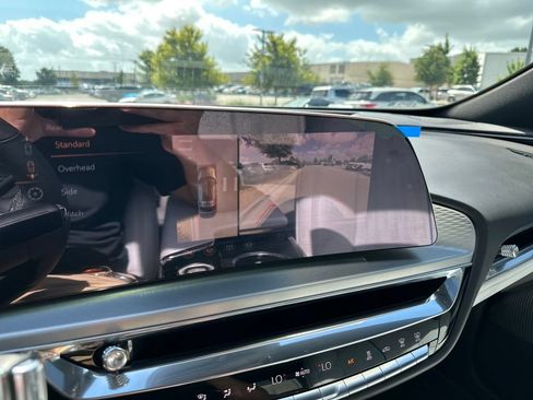 Used 2024 Cadillac Lyriq Sport AWD/4WD image 25
