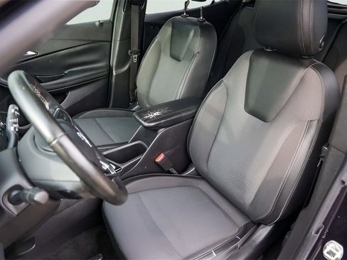 Used 2021 Buick Encore GX Preferred w/ Cold Weather Comfort Package image 10