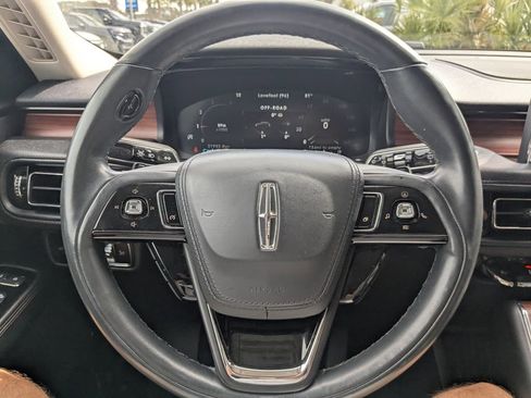 Used 2023 Lincoln Aviator Reserve image 31
