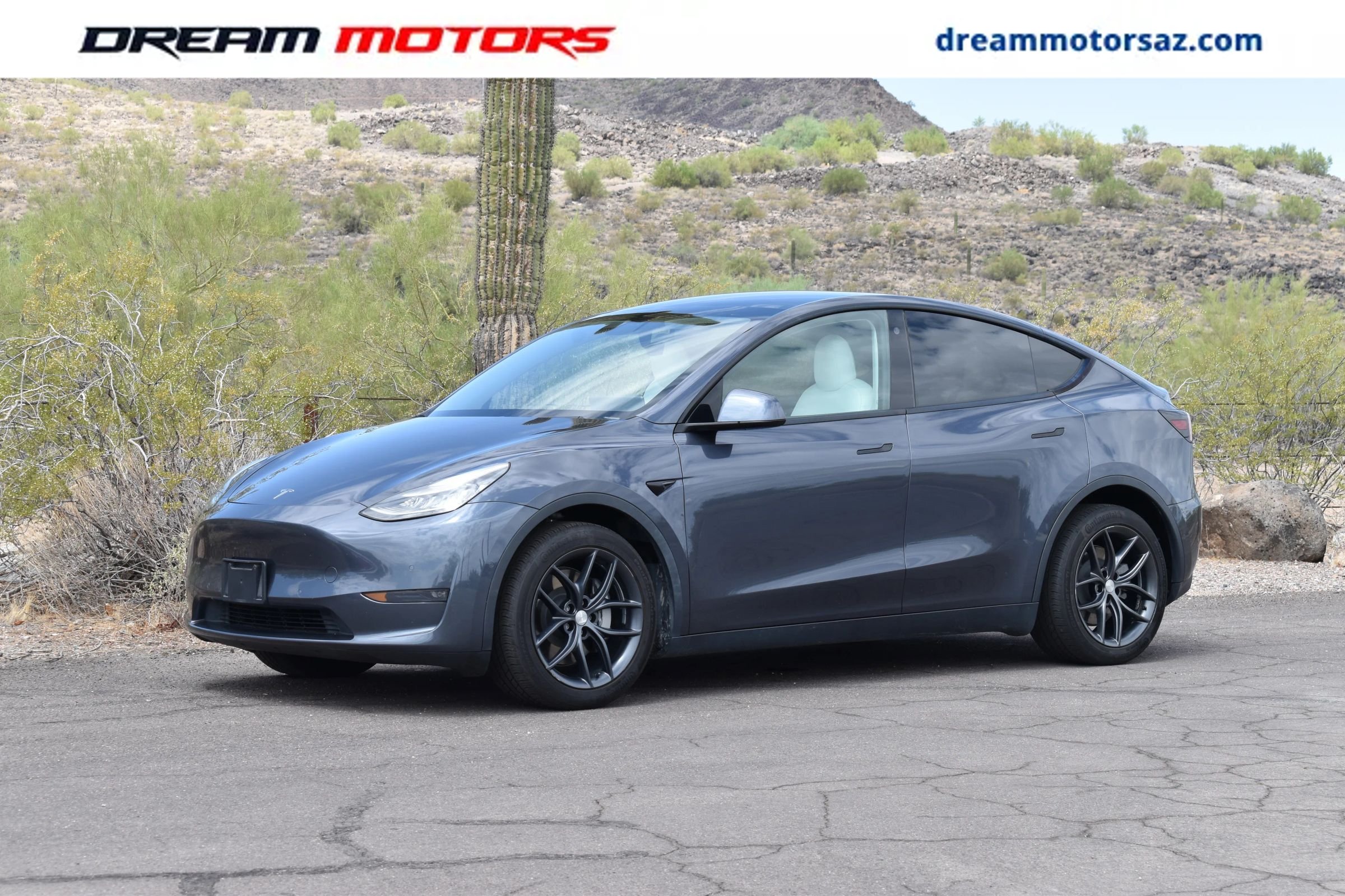 Used 2024 Tesla Model Y Performance AWD/4WD image 1